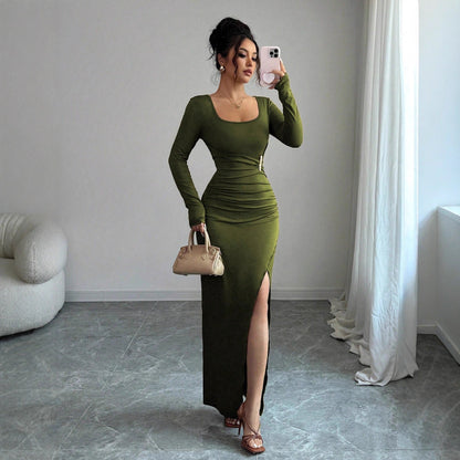 Robe Ajustée Élégante "Silhouette"