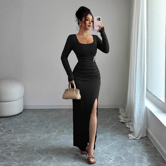 Robe Ajustée Élégante "Silhouette"