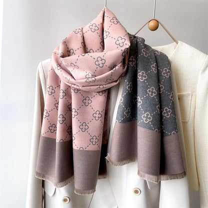 Luxurious winter scarf